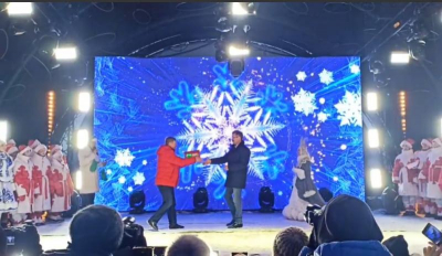 Инсайд. Гастроли Локтя, дарение мэром снежинки Суздалю и благословенная коммунальная тишина