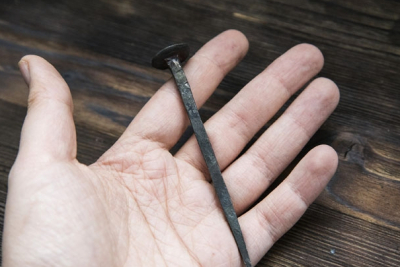 ОБЕРЕГ ДЛЯ ДОМА - ГВОЗДЬ