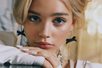 Михаил Сотников и Вероника Журавлева сыграют в исторической мелодраме &laquo;История его служанки&raquo;